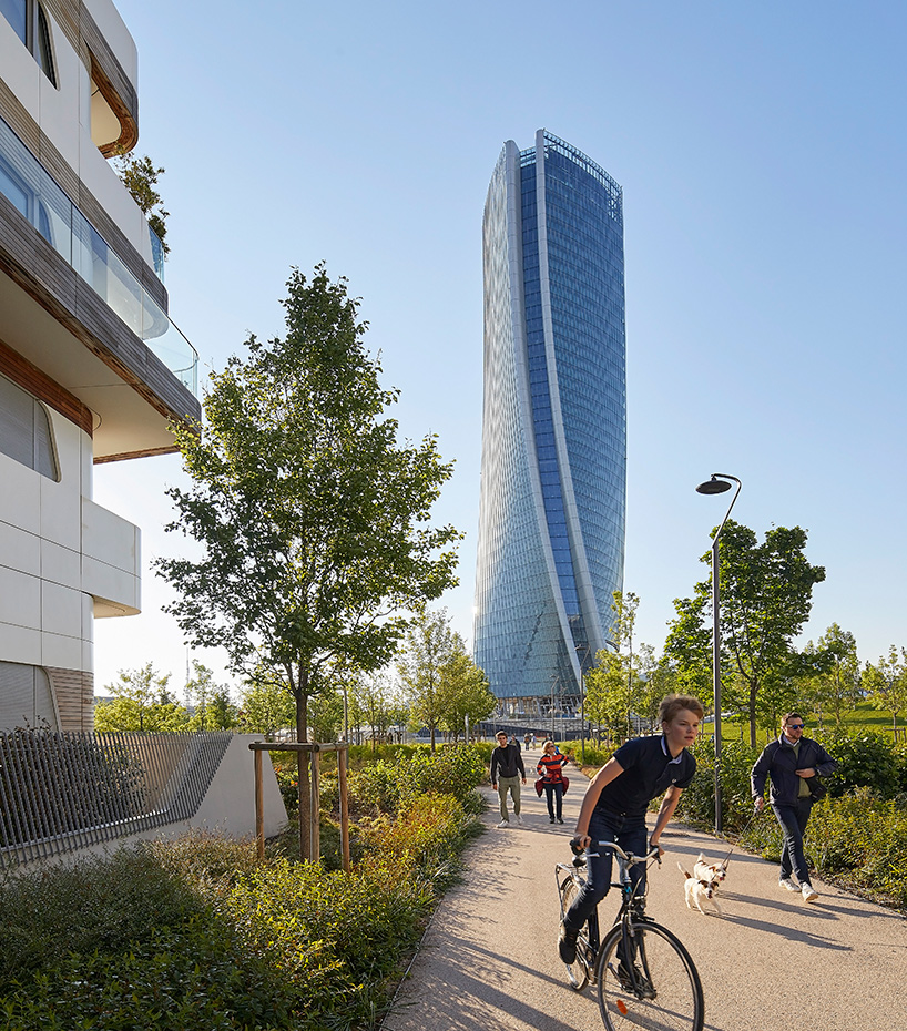 zaha hadid's generali tower in milan documented in new images