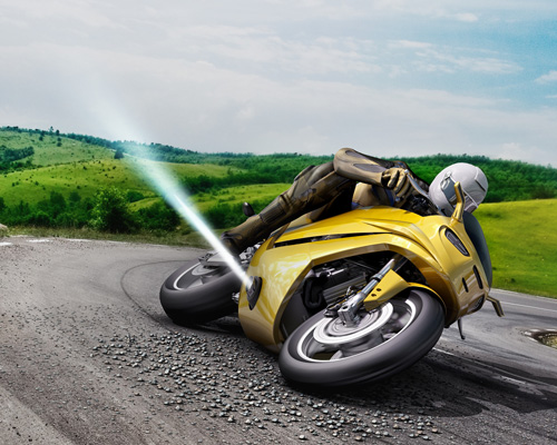 bosch's reverse thrust feature releases gas to keep your motorcycle on track