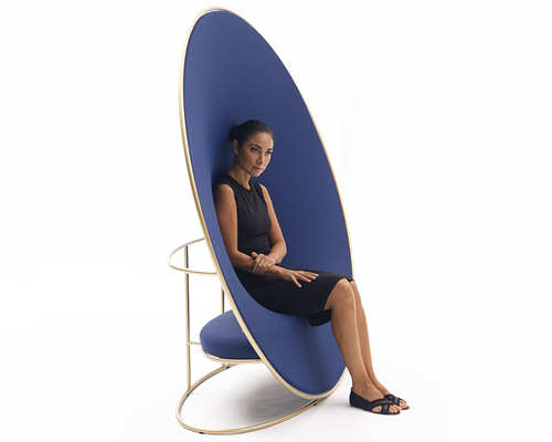 emanuele magini's anish for campeggi is a stretching circle with a hidden seat