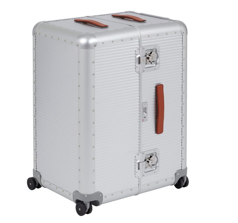 marc sadler packs the kitchen in a suitcase with portable cookstation for FMP