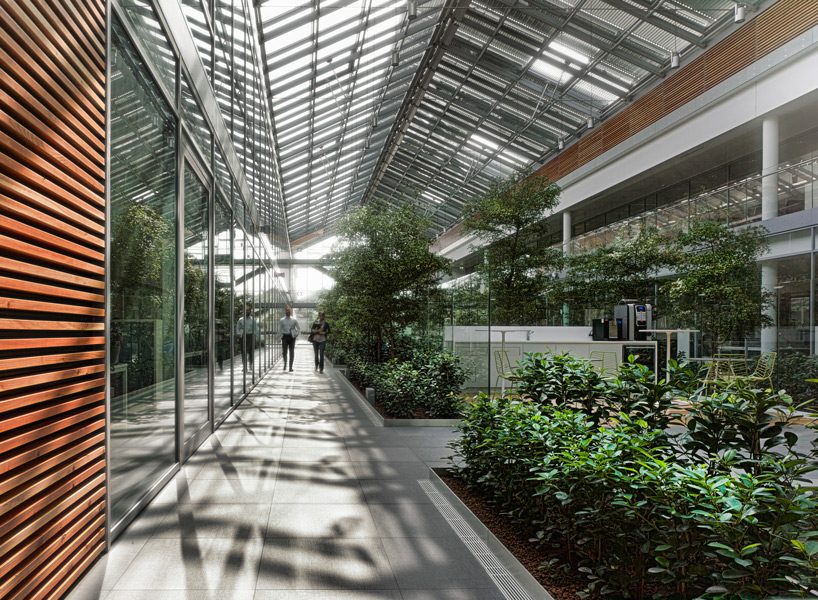 maurizio varratta's eco-friendly 'prysmian headquarters' improves milan's urban fabric