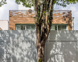mms house by pascali semerdjian arquitetos decomposes on the top
