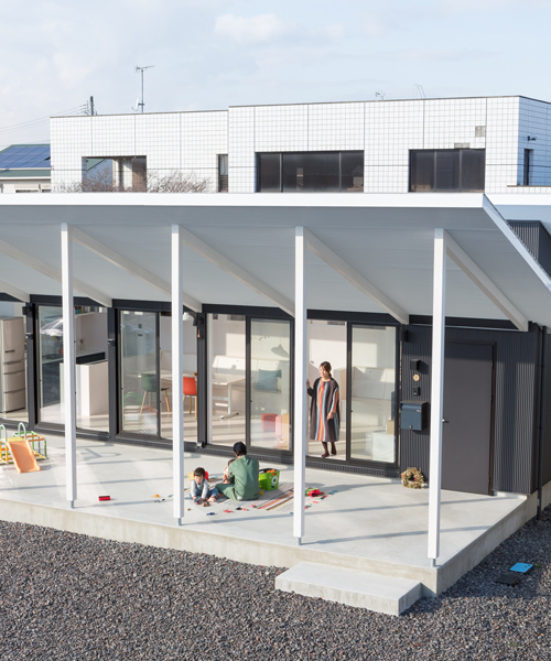 norihisa kawashima reimagines the saw-tooth roof with this sun drenched house in japan