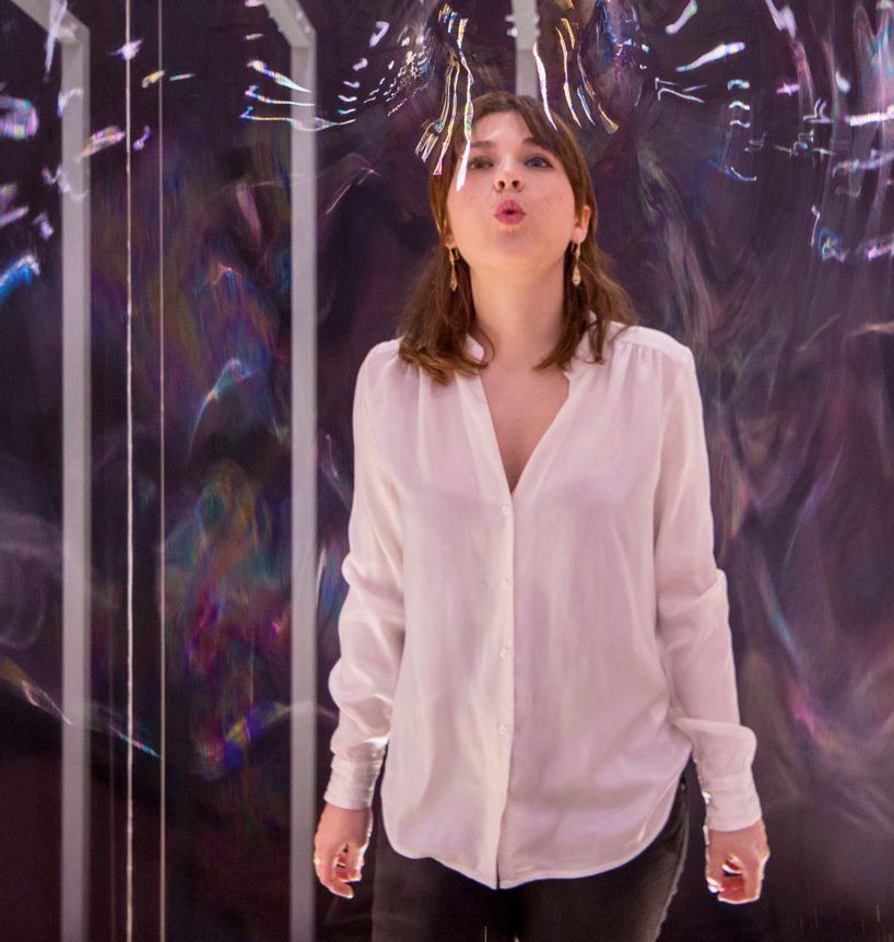 riccardo blumer atelier builds walls made of water and soap in algorithmic installation