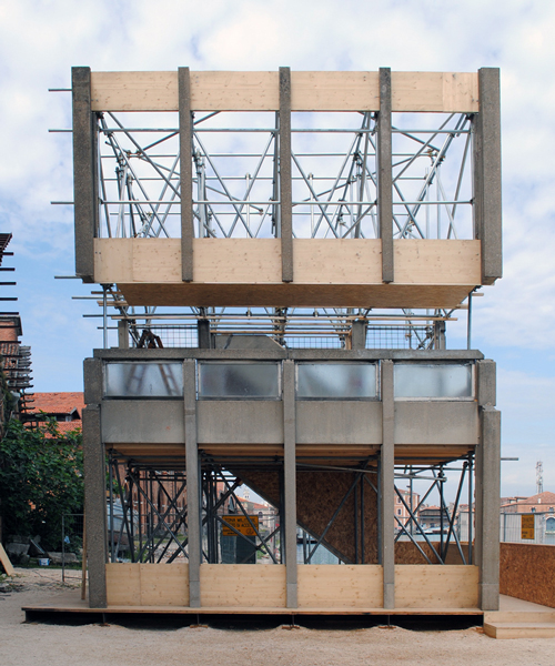 the V&A reassembles robin hood gardens façade at the venice biennale