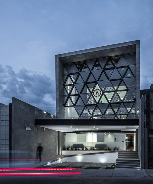 PLASTIK's mexican agency honors the company logo with its triangular pattern facade