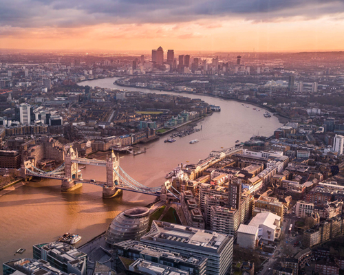 the city of london will use 100% renewable energy by october 2018