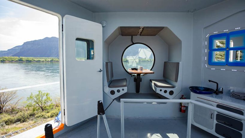 boat architect modelled this 250-square-foot home after a lunar lander