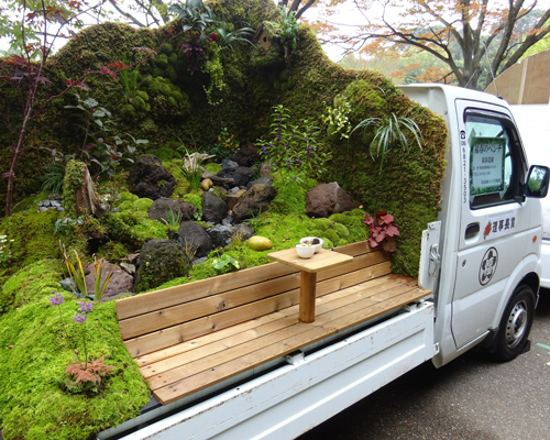 mini gardens on the move: japanese landscapers transform truck beds into bucolic worlds