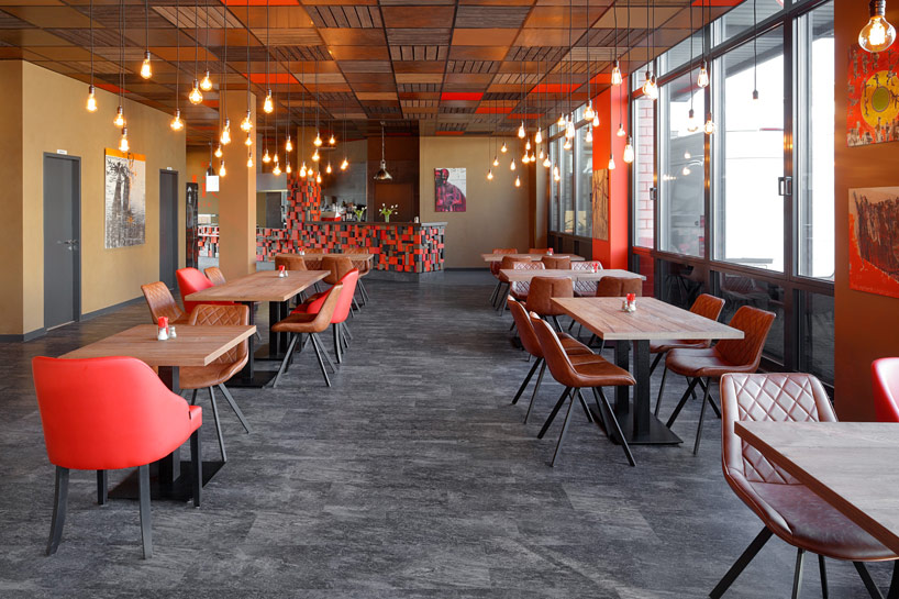 PROJECT FLOORS custom prints enable architects to realize unique interiors