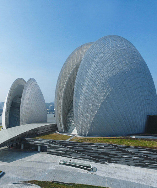 BIAD references the moon, the sea and its tides in zhuhai opera house, china