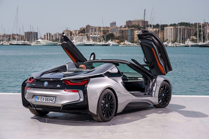 toon dramatisch Condenseren sun, sea and a soft-top: designboom tests the BMW i8 roadster in majorca