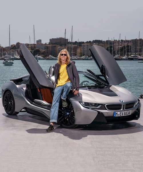 sun, sea and a soft-top: designboom tests the BMW i8 roadster in majorca