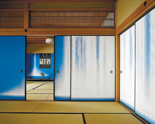 hiroshi senju: the japanese artist who paints waterfalls