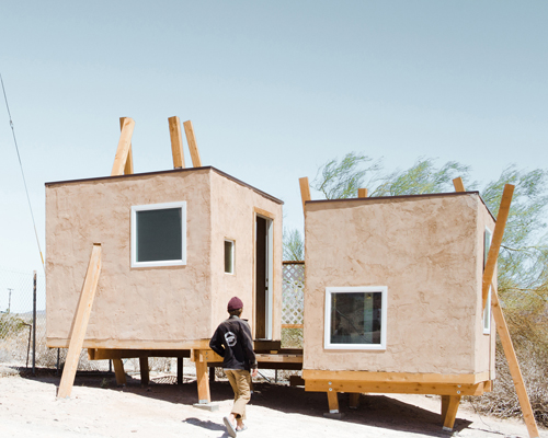 i/thee + roundhouse platform cast giant papier-mâché domes in texas