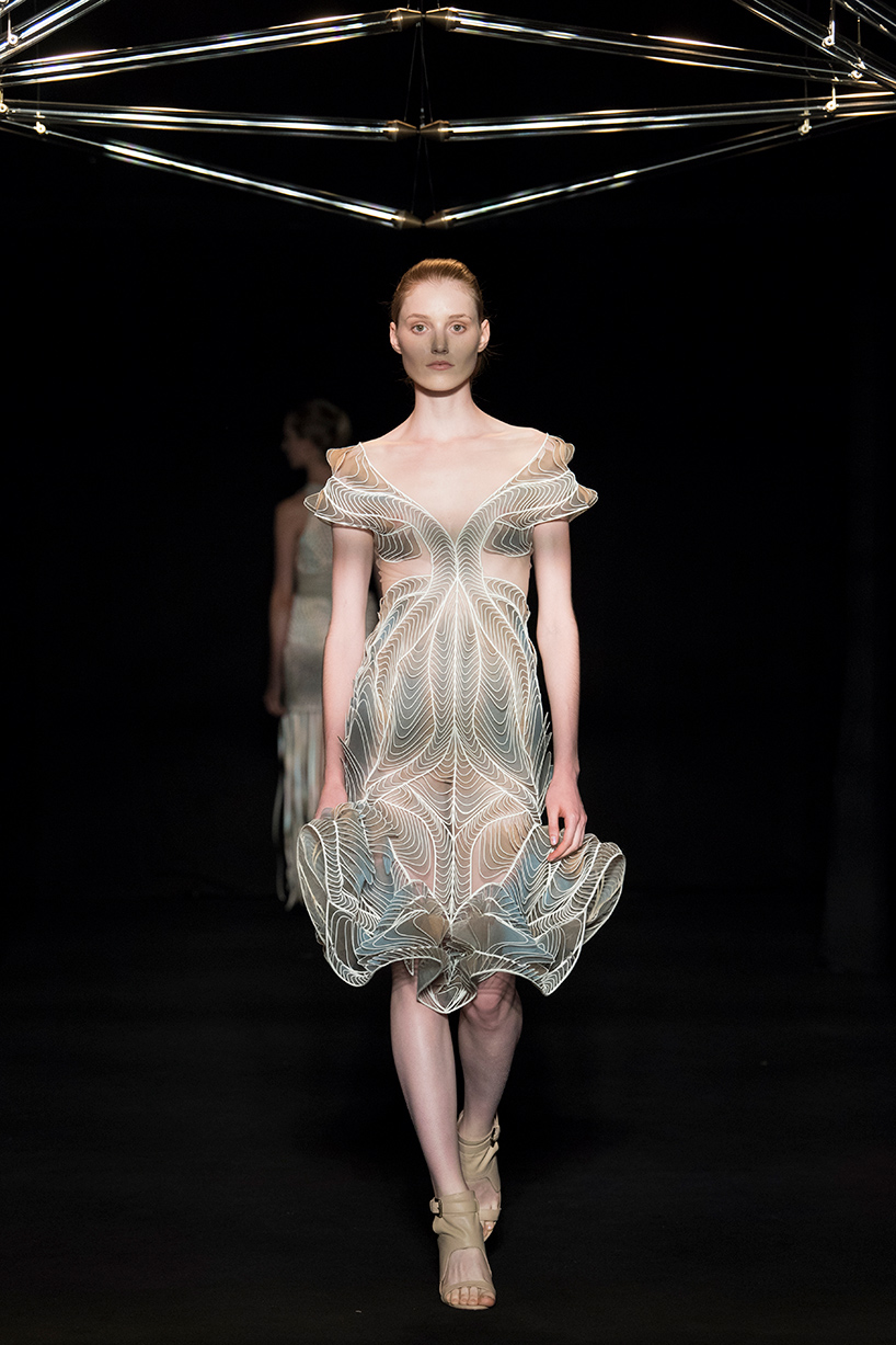 iris van herpen studio drift syntopia