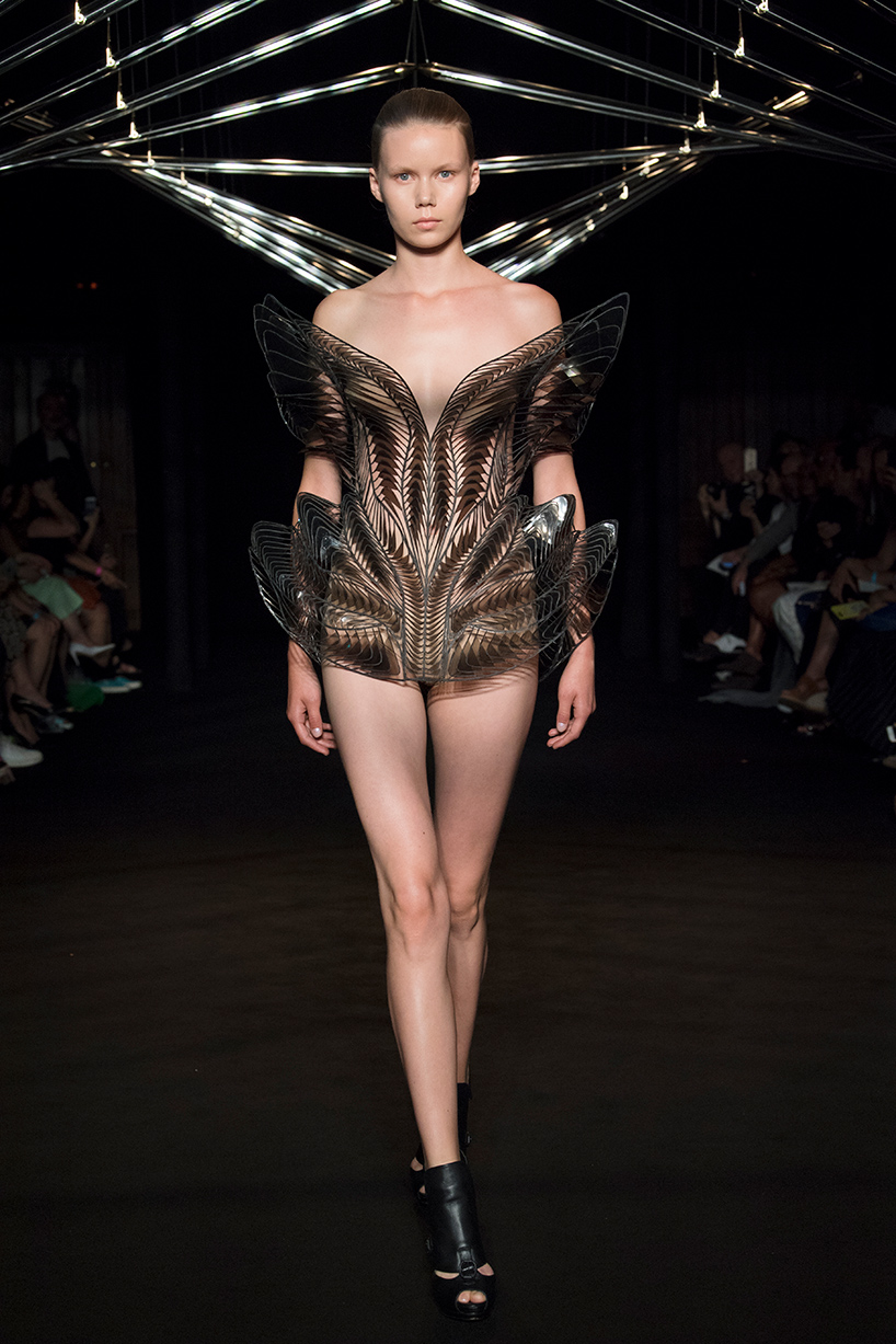 iris van herpen studio drift syntopia