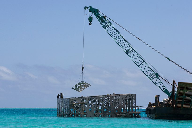 coralarium, world's first inter tidal art museum at fairmont madives sirru fen fushi by jason decaires taylor