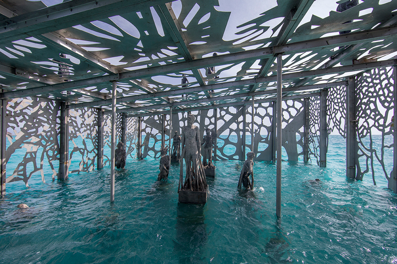 [news] President orders underwater sculptures destroyed in Maldives