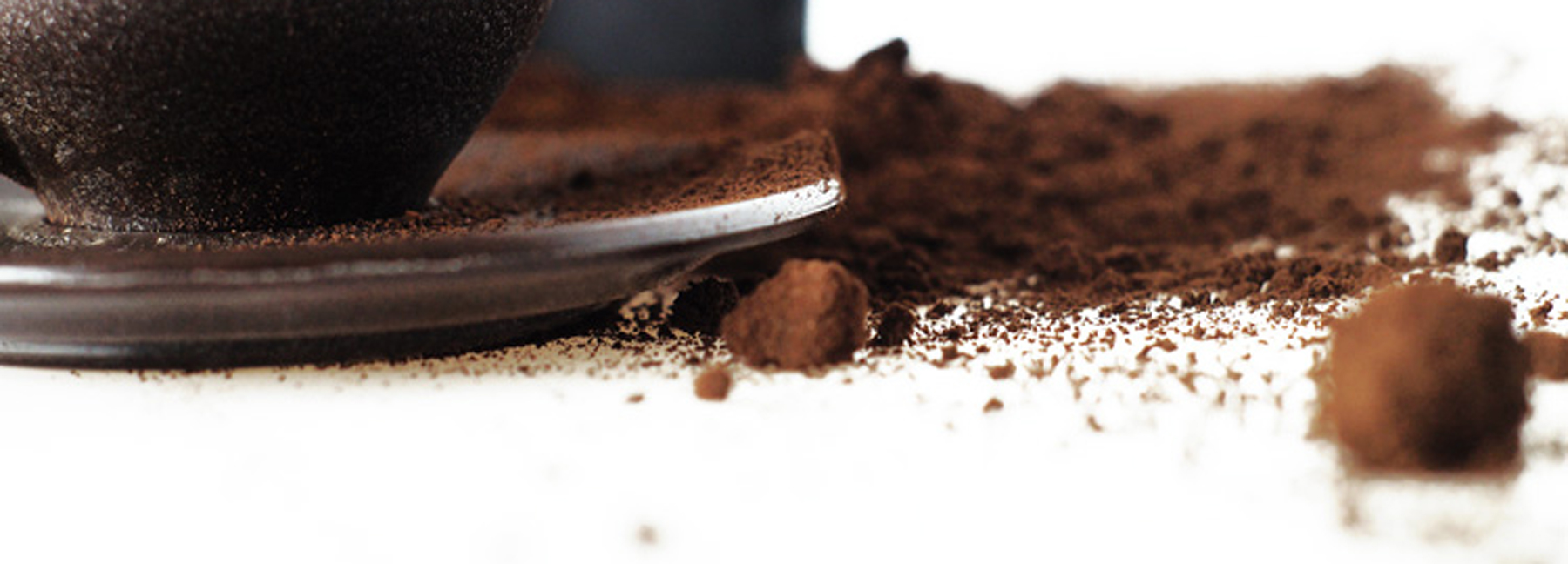 kaffeeform coffee cups are made from old recyclable coffee grounds