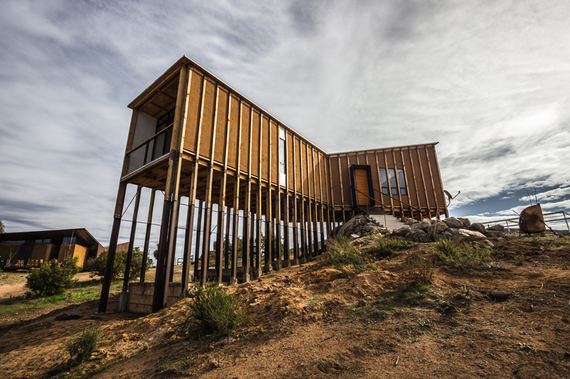 santos bolivar casa media perra