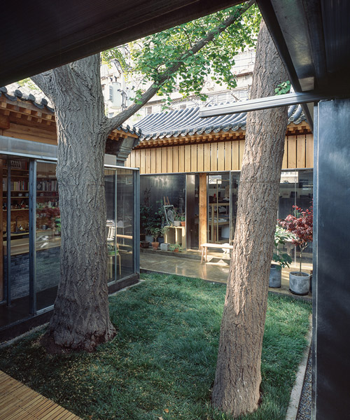 MINOR lab transforms a hutong in beijing into a new office