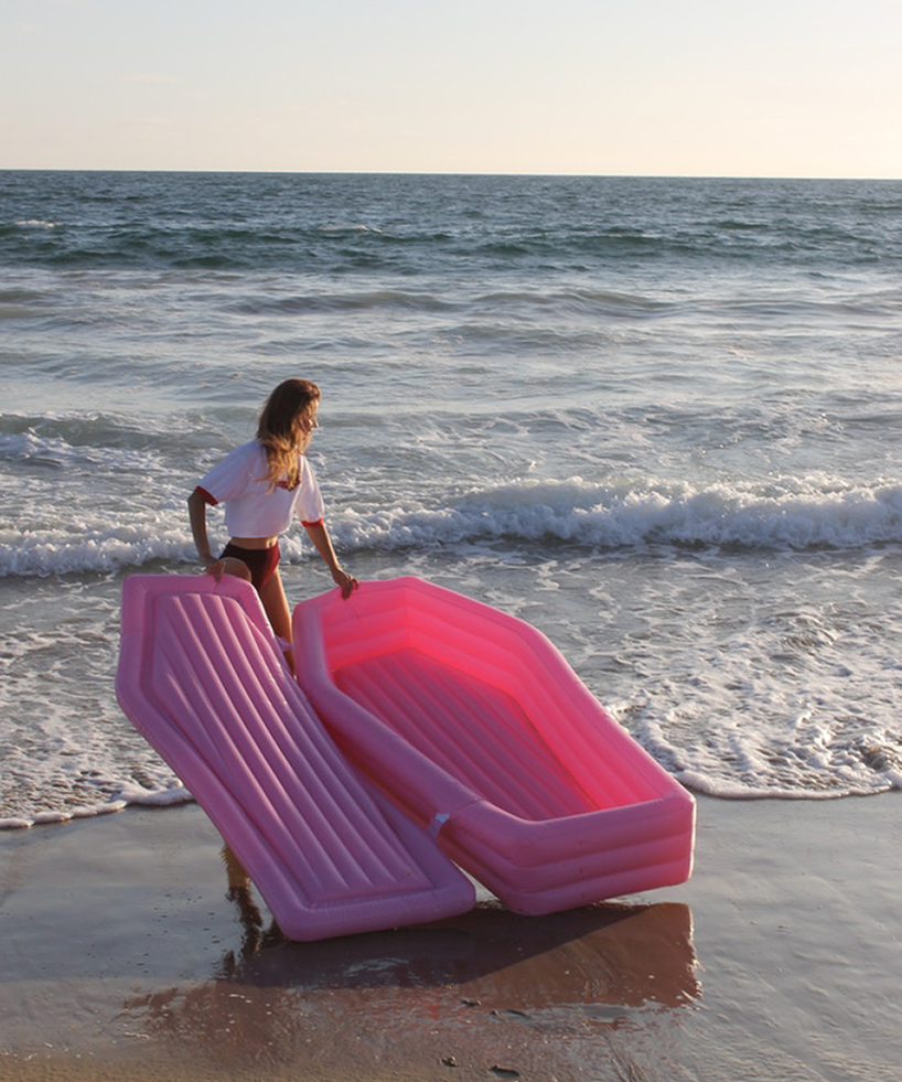 pink tow float