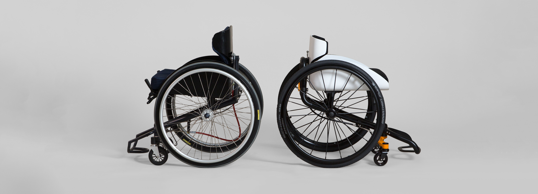 the backrest of this wheelchair doubles up as the steering wheel