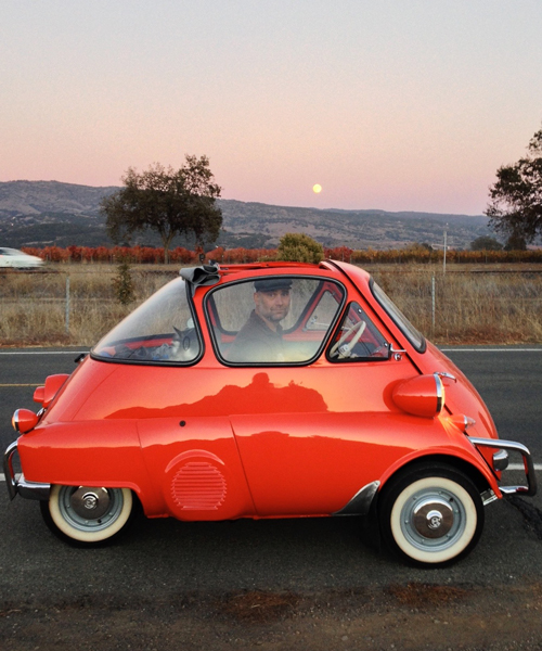 egg-shaped eye candy: inside the bubble-windowed BMW isetta from 1956