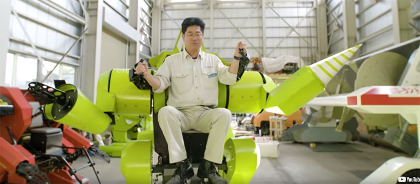 world's largest robot 