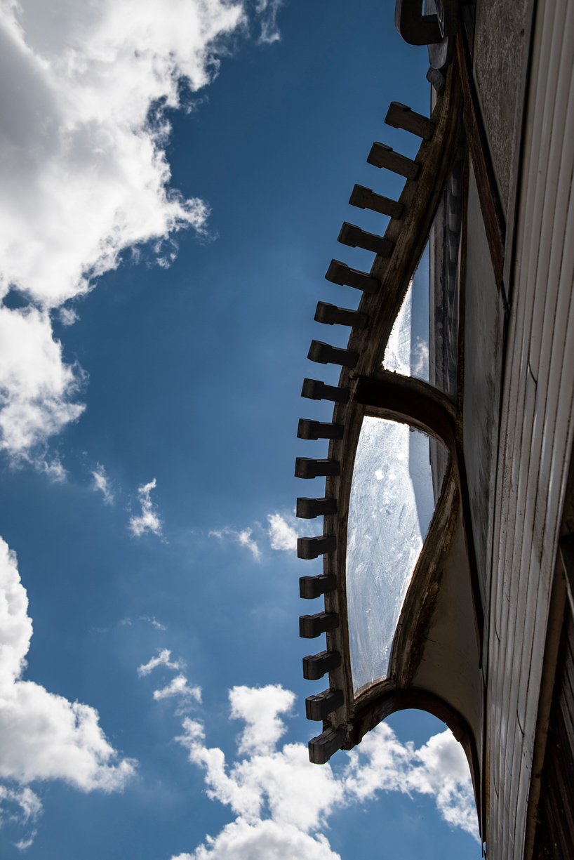 alex chinneck zipper