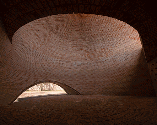 nicolás campodonico casts reverent shadows into his san bernardo chapel