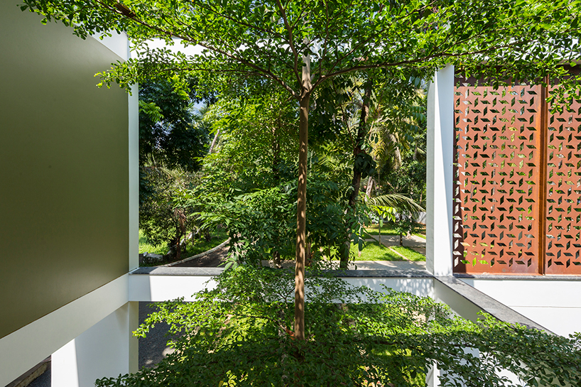 LIJO RENY regimented house