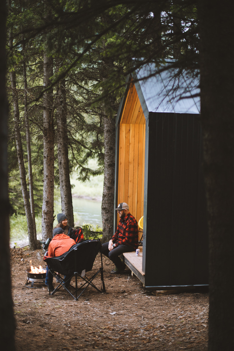 'plug and play' prefab cabin by drop structures can be installed without a building permit