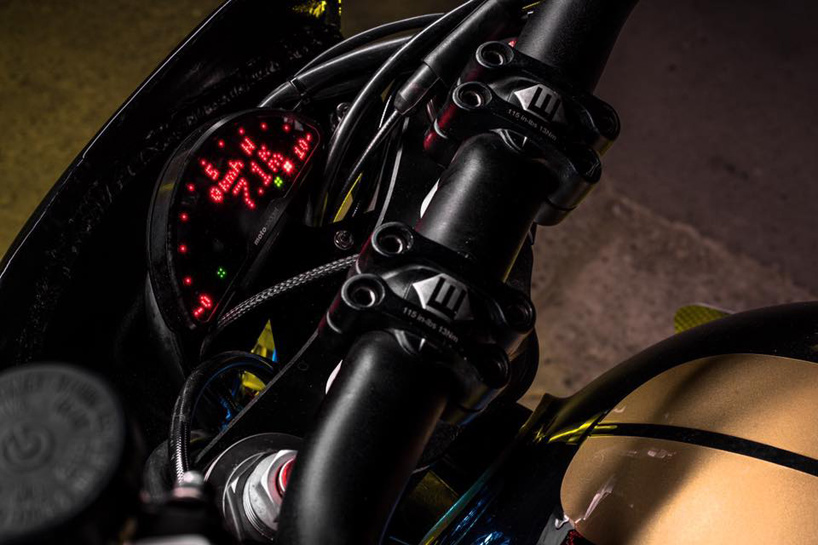 mandrill garage propels custom triumph T100 motorcycle into the future