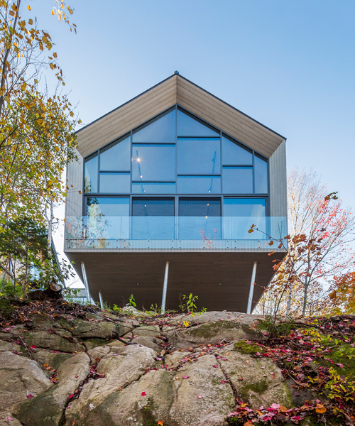 MU architecture's workshop extension hangs over a cliff in quebec