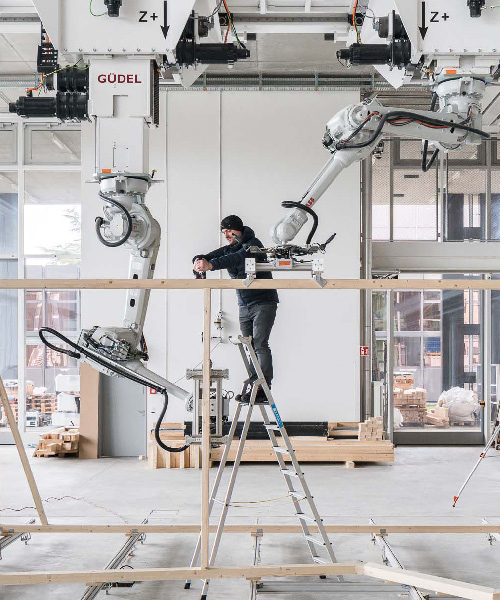 ROB|ARCH 2018: fabio gramazio discusses the potential of robotic fabrication