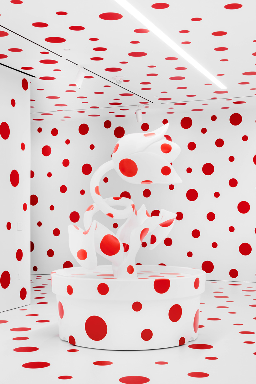 yayoi kusama's giant tulips overrun LA's marciano art foundation