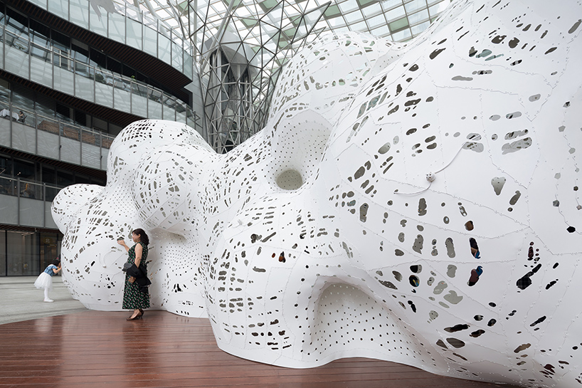 MARC FORNES / THEVERYMANY installs 'boolean operator' in china
