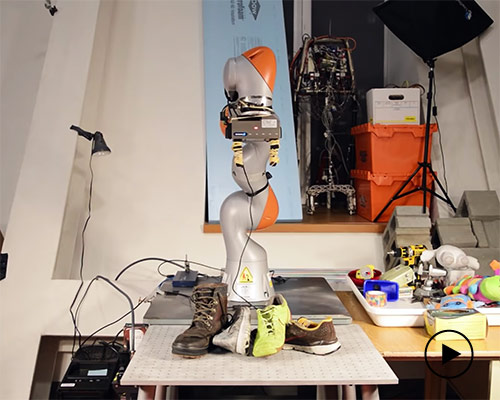 MIT's robotic arm masters dexterity by teaching itself how to see
