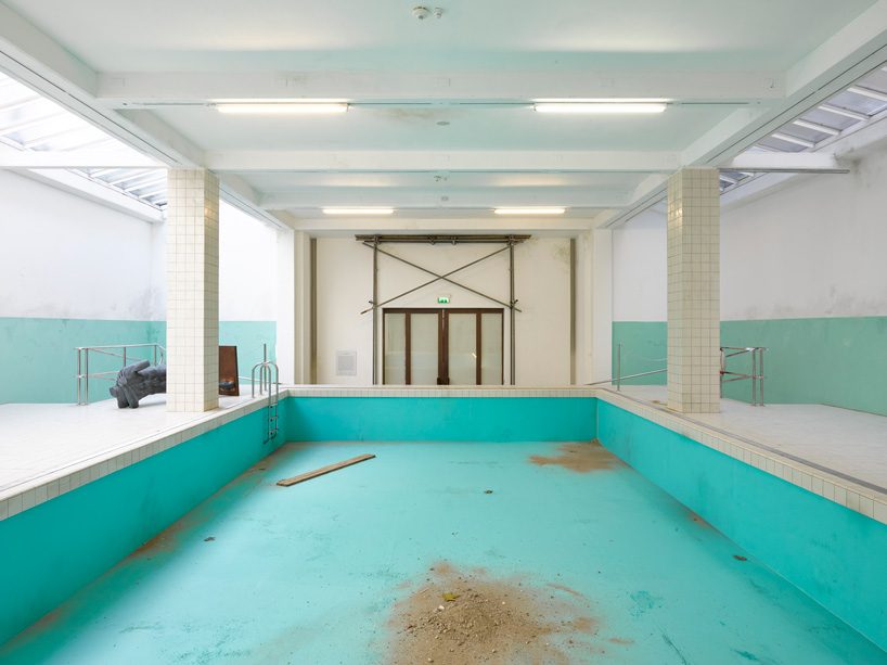 elmgreen & dragset transforms whitechapel gallery into an abandoned public swimming pool