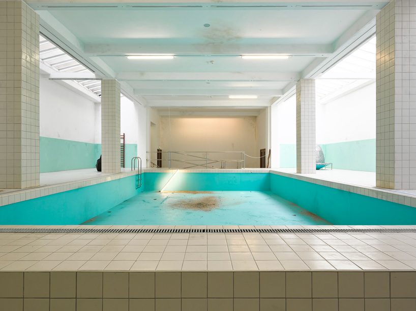 elmgreen & dragset transforms whitechapel gallery into an abandoned public swimming pool