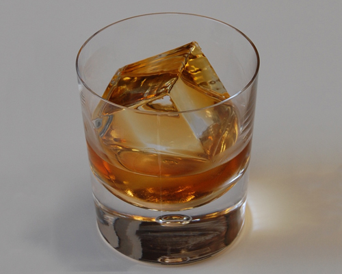 california company sells ultra-pure luxury ice cubes for $325