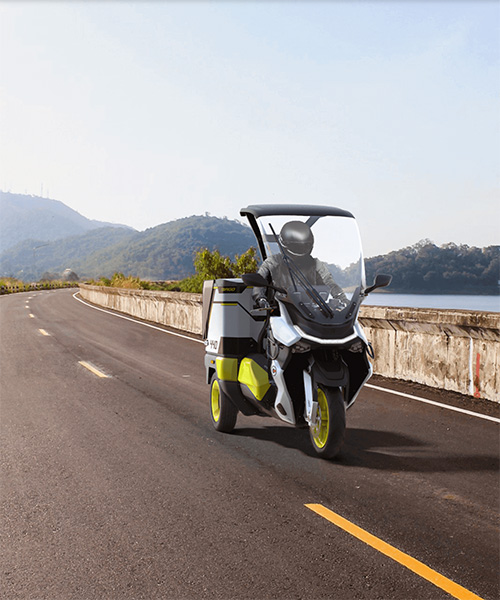 rapide 3 electric cargo scooter fast charges to 80% in just 15 minutes