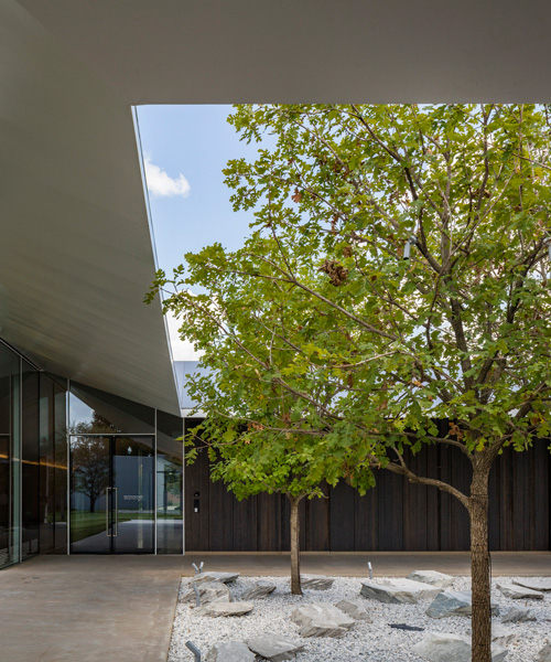 the menil drawing institute by johnston marklee opens in texas