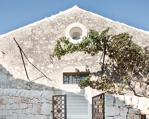 this little family house in sicily is carved out of an 18-century building, by zerozero