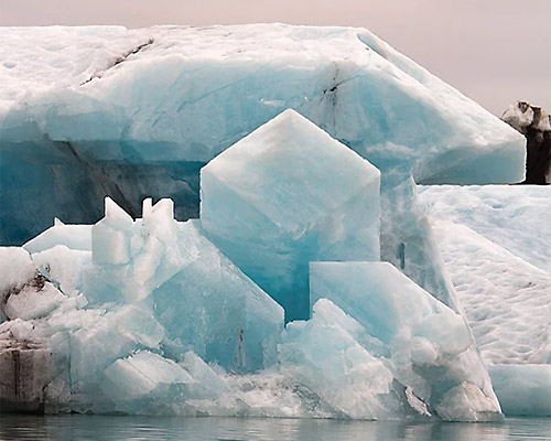 geometrical icebergs by hugo livet question the origins of NASA's recent discovery