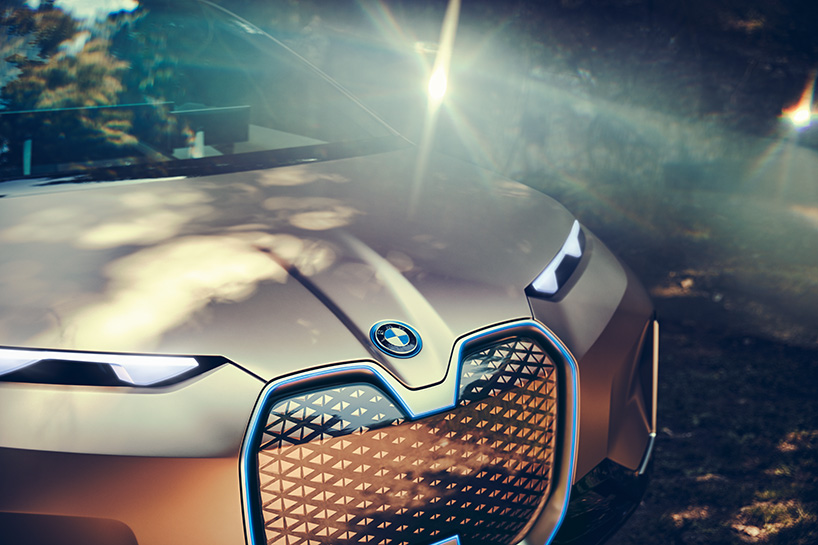 electric BMW vision iNEXT's shy tech turns interior into one touchscreen