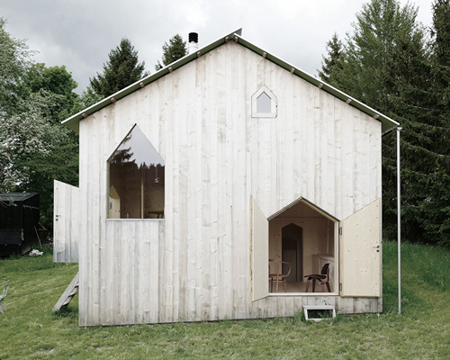 frundgallina architectes reconstructs 1960s-era chalet in switzerland