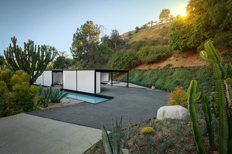 pierre koenig's case study house 21 in los angeles on sale for 3.6m